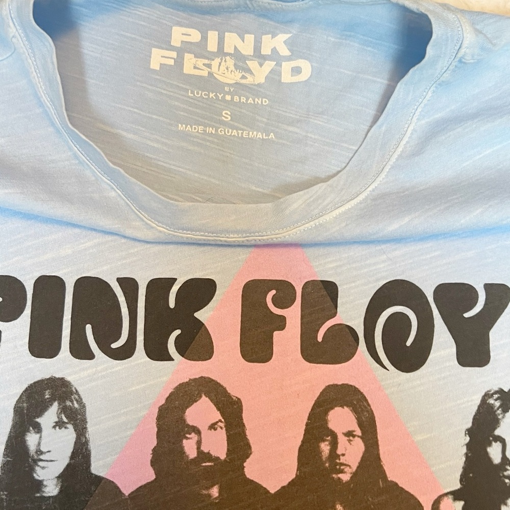 Lucky Brand NWT Pink Floyd Graphic Band Tee in Small - Picture 3 of 4